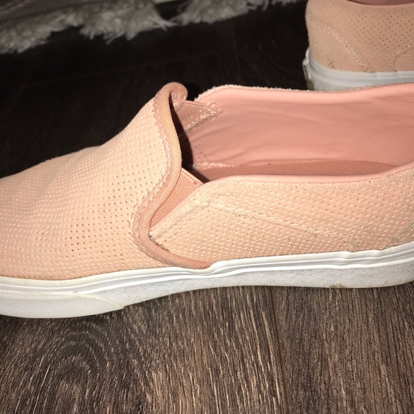 Vans - Picture 5 of 5